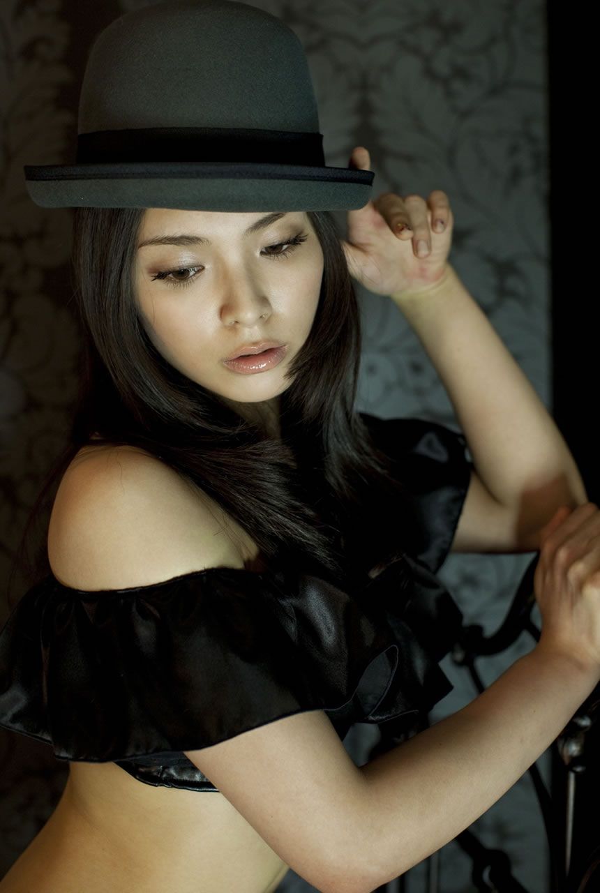 [image.tv] 2010.06.01 Sayaka Akimoto 秋元才加 Princess Sayaka 前編 [36P]