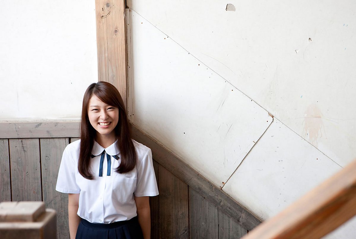 [image.tv] 2010.10 Emi Takei 武井咲 Stay Gold [30P]