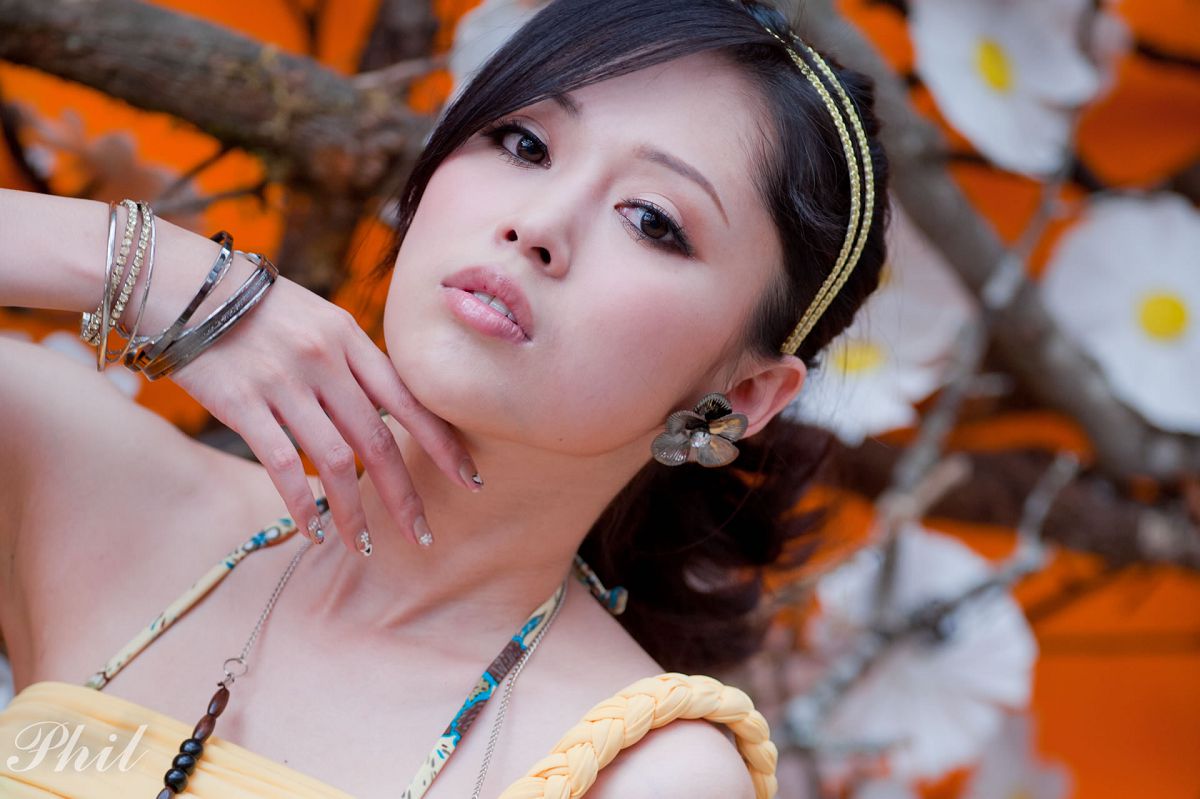 2011.04.24 Avy恬小魚--远远的风 [264P]