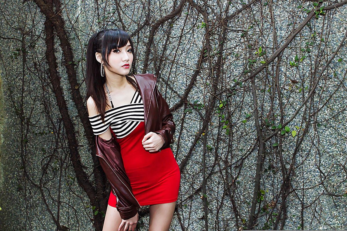 Tina 2012.06.02美國街 [43P]