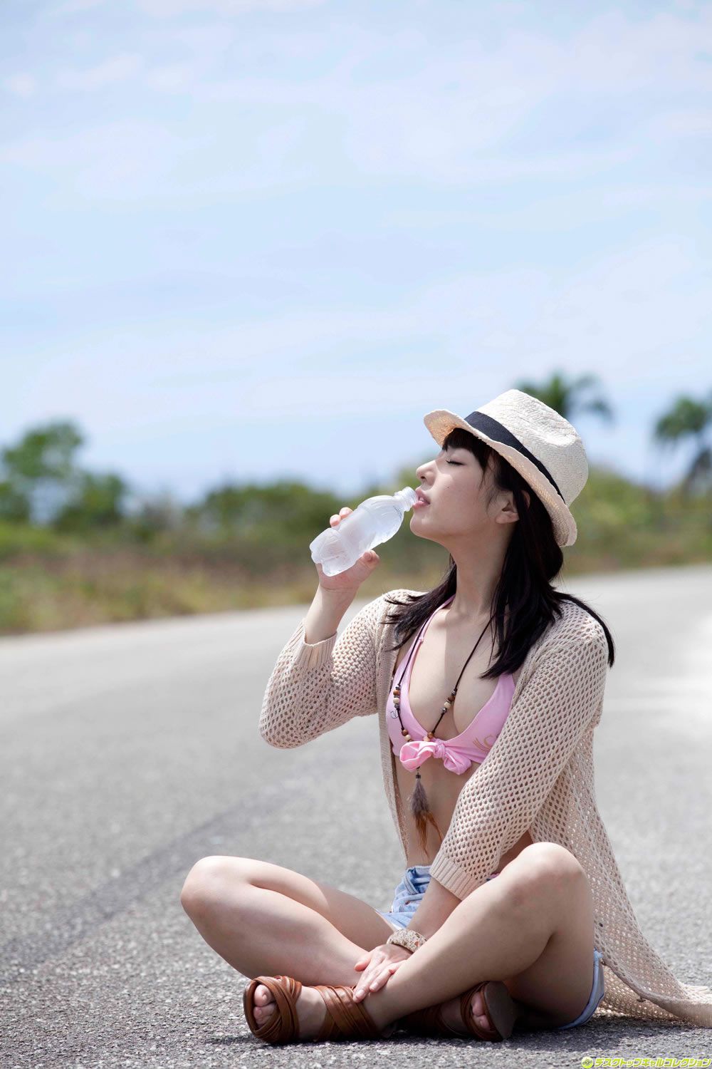 [DGC] 2012.12 No.1063 Kana Yume 由愛可奈 見た目は清純。でもホントは淫乱なんです… [100P]