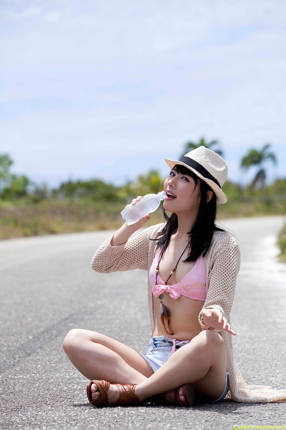 [DGC] 2012.12 No.1063 Kana Yume 由愛可奈 見た目は清純。でもホントは淫乱なんです… [100P]