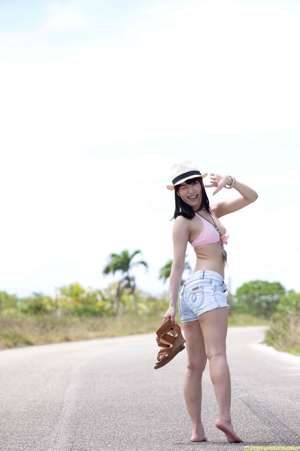 [DGC] 2012.12 No.1063 Kana Yume 由愛可奈 見た目は清純。でもホントは淫乱なんです… [100P]
