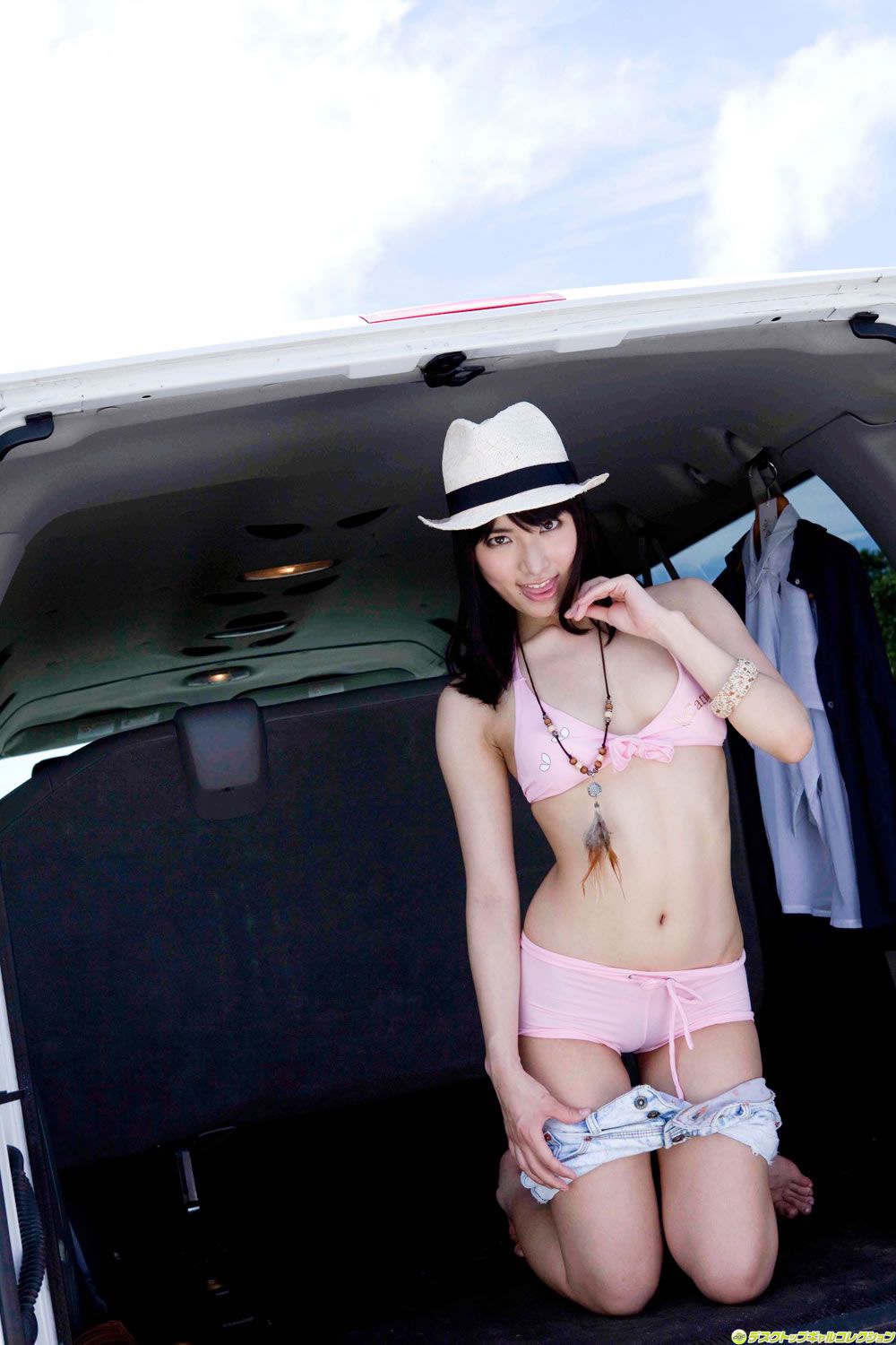 [DGC] 2012.12 No.1063 Kana Yume 由愛可奈 見た目は清純。でもホントは淫乱なんです… [100P]