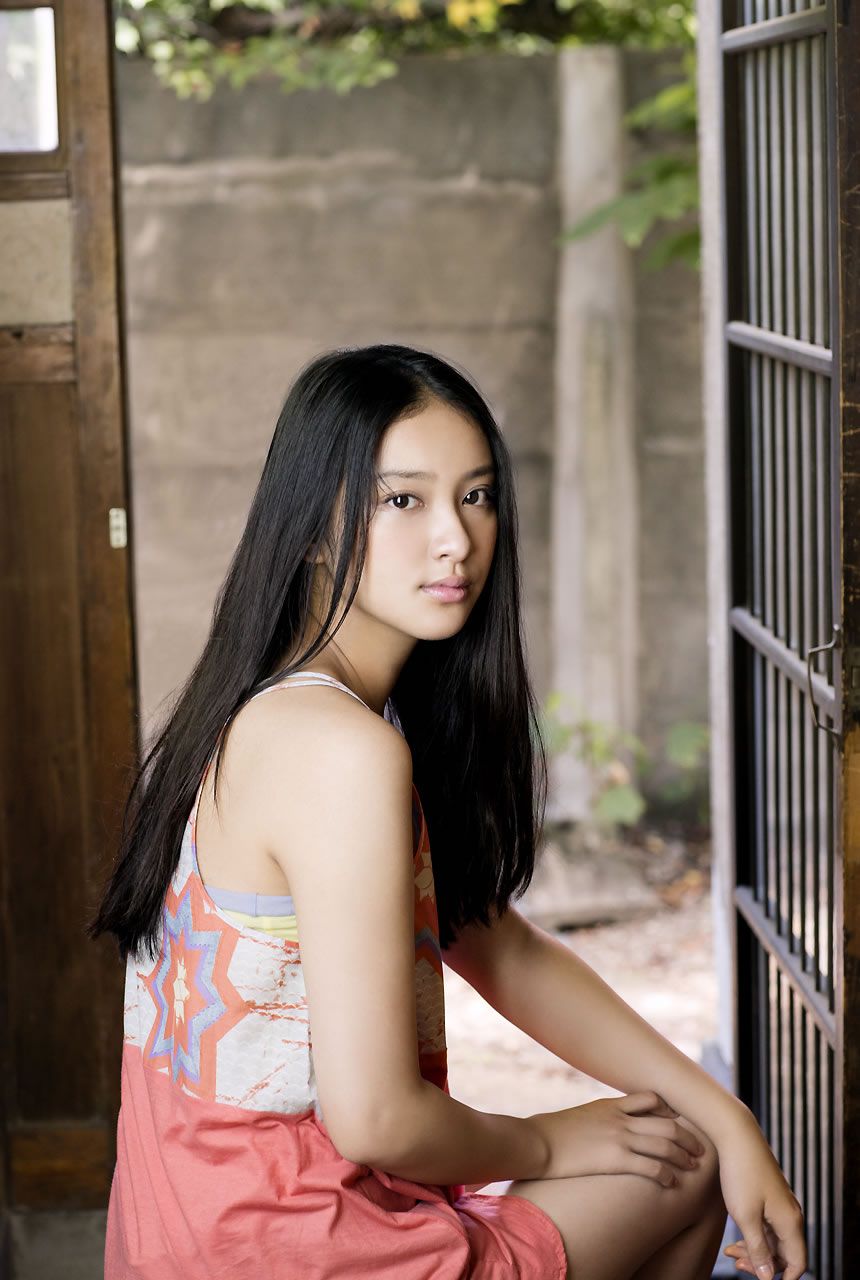 [Image.tv] 12.01 2012年12月号 武井咲 Emi Takei [25P]