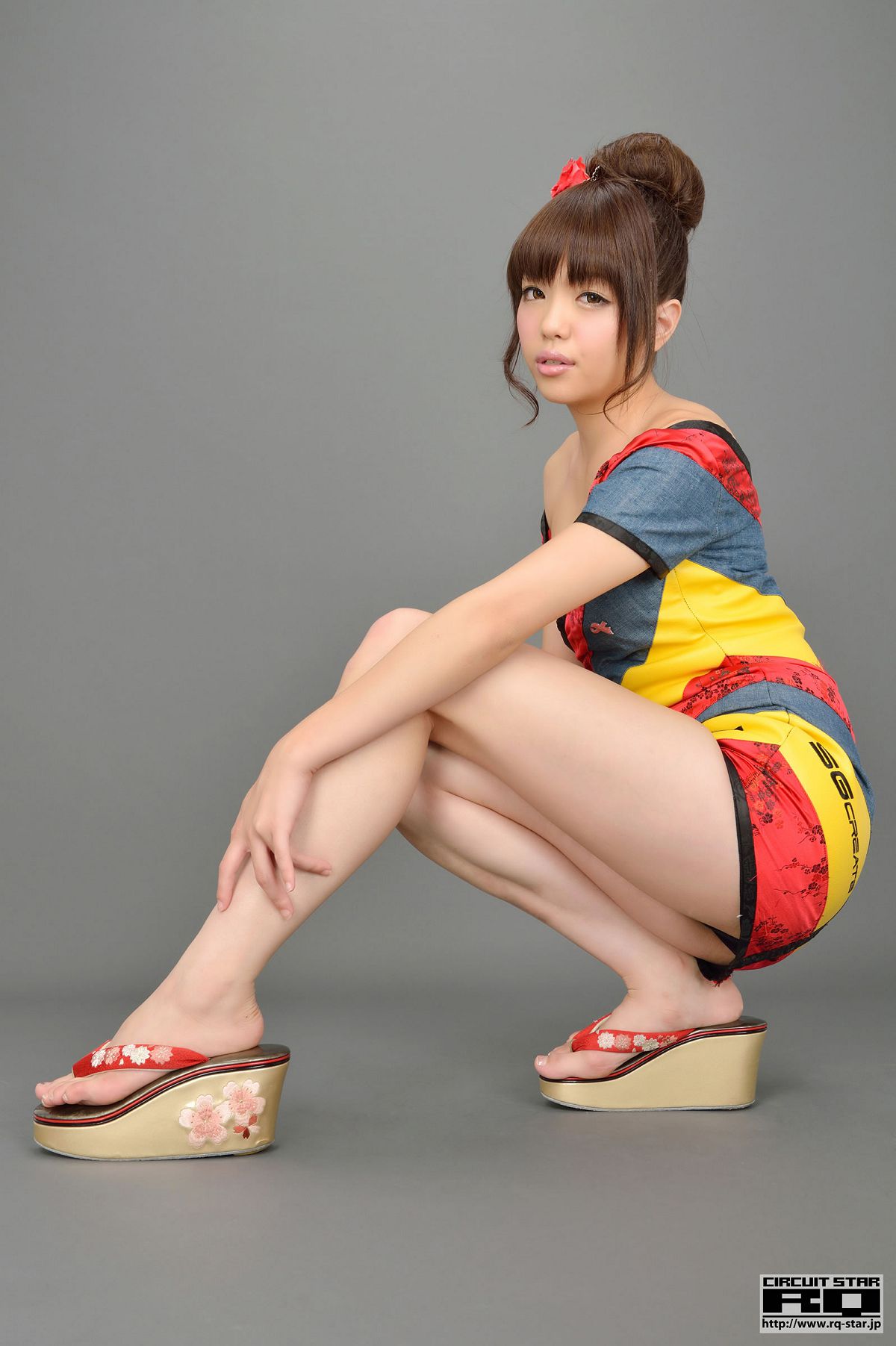 [RQ-STAR] 2012.12.07 NO.00725 Natsuki Higurashi 日暮なつき Race Queen [80P]