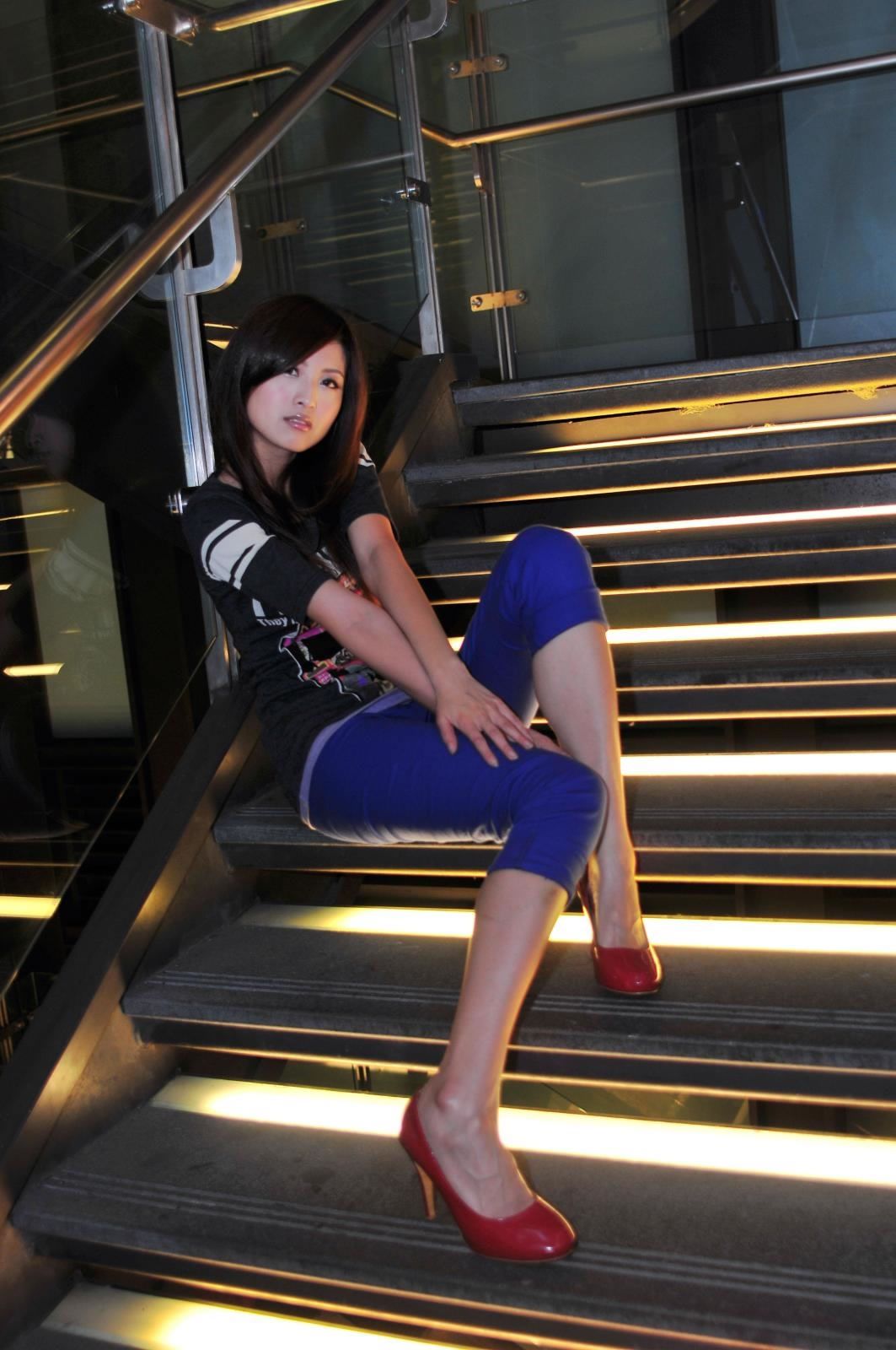 Vicni- 2012.10.11 百变邻家女孩 [45P]