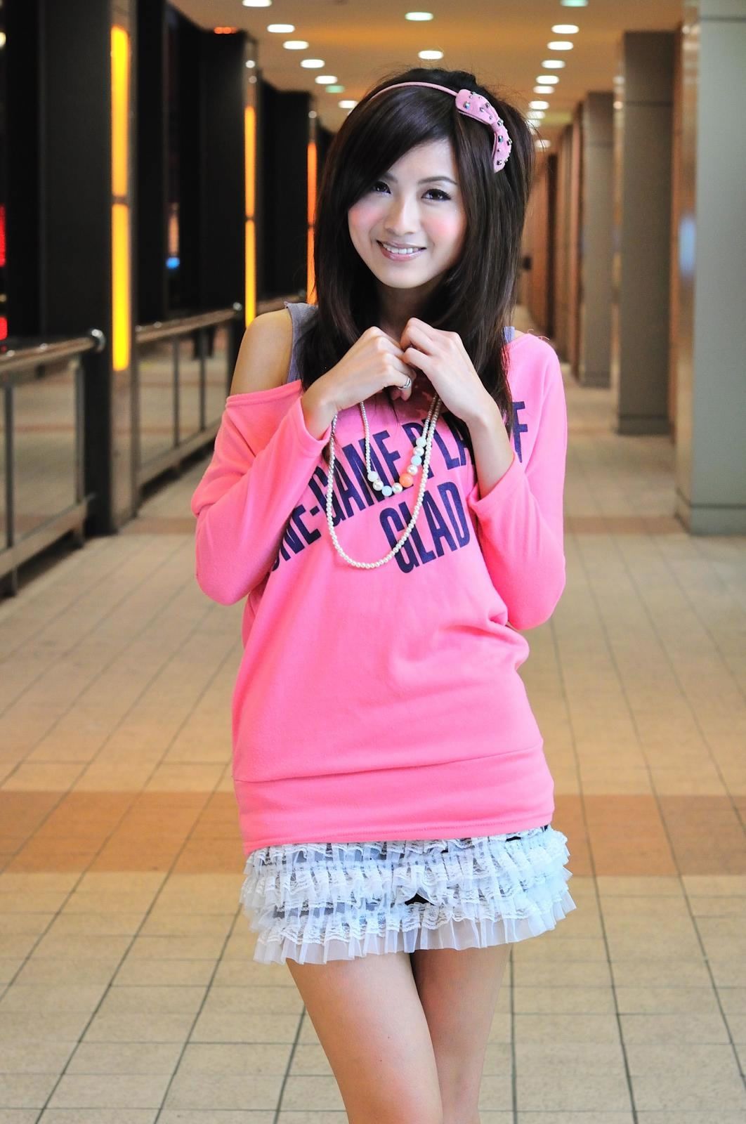 Vicni- 2012.10.11 百变邻家女孩 [45P]