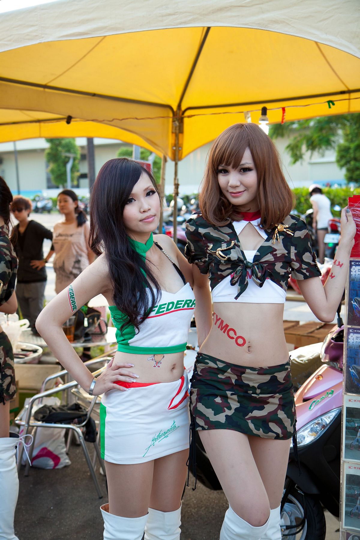 2012.06.03 夢時代甩尾秀 [20P]