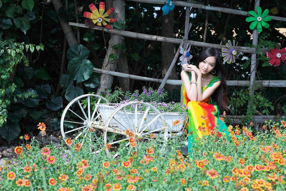 Tina 2012.04.12 鄰家有女初長成 [35P]