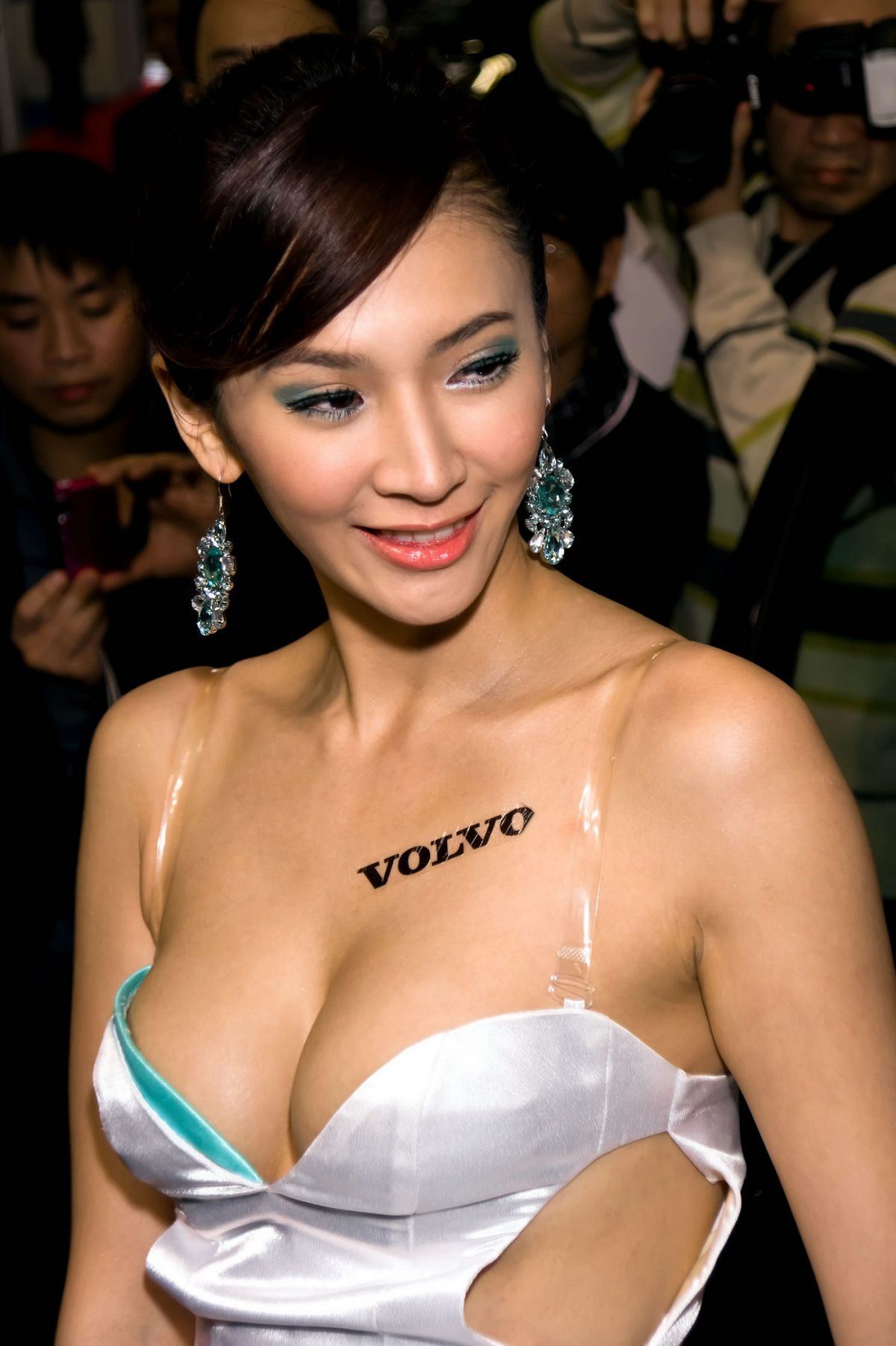 2012 Volvo girl 魏靖軒(Mia)-角度产生美 [21P]