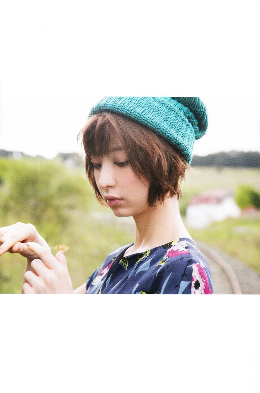 篠田麻里子 Mariko Shinoda 《Yes and No》写真全本 [100P]