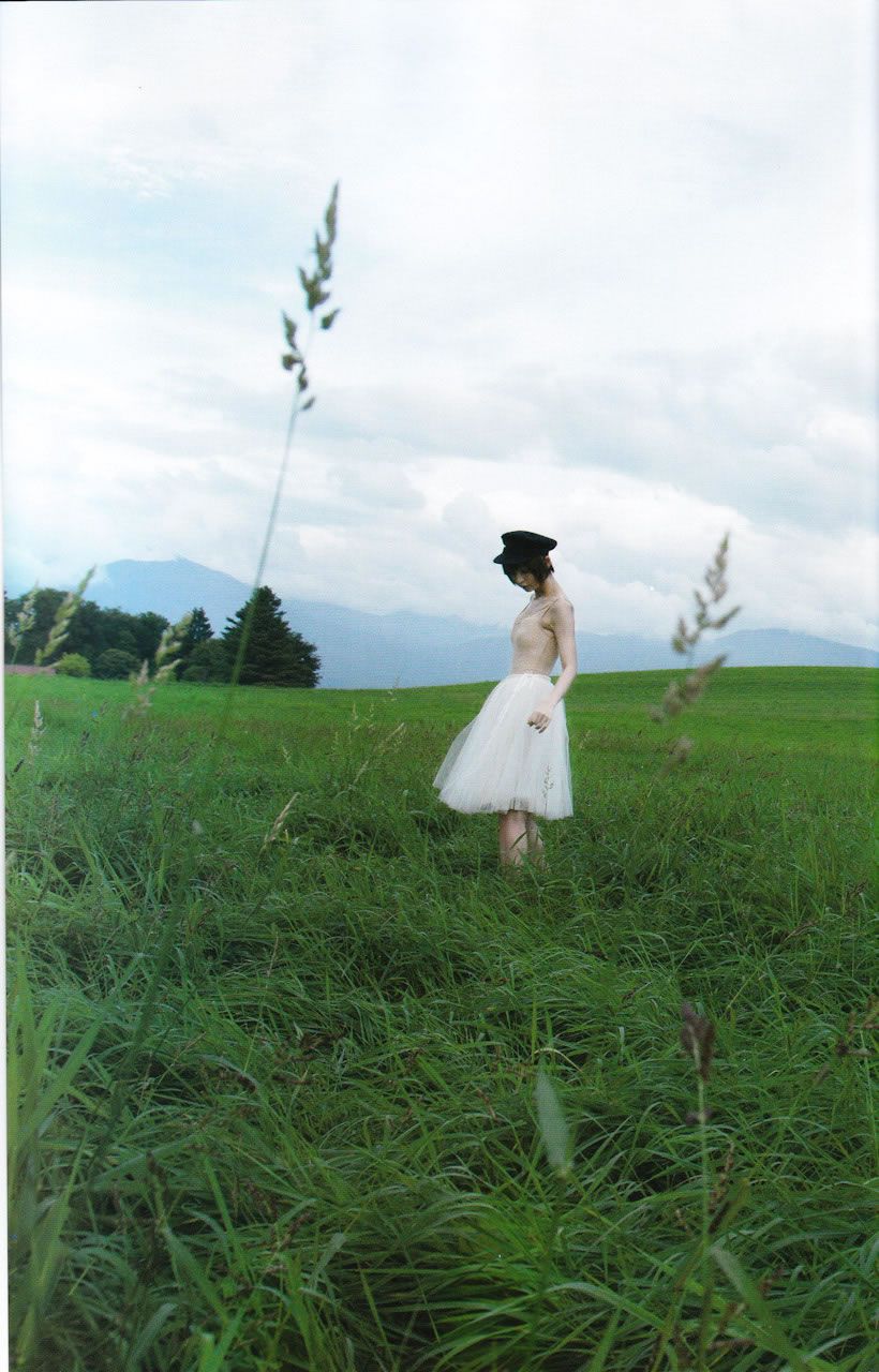 篠田麻里子 Mariko Shinoda 《Yes and No》写真全本 [100P]