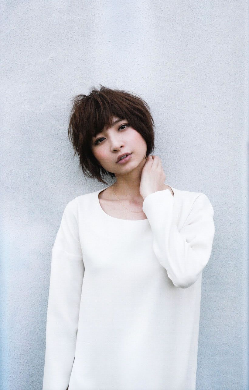 篠田麻里子 Mariko Shinoda 《Yes and No》写真全本 [100P]