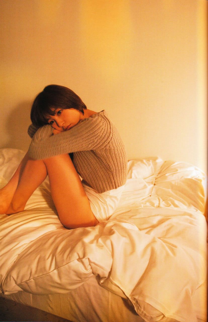 篠田麻里子 Mariko Shinoda 《Yes and No》写真全本 [100P]