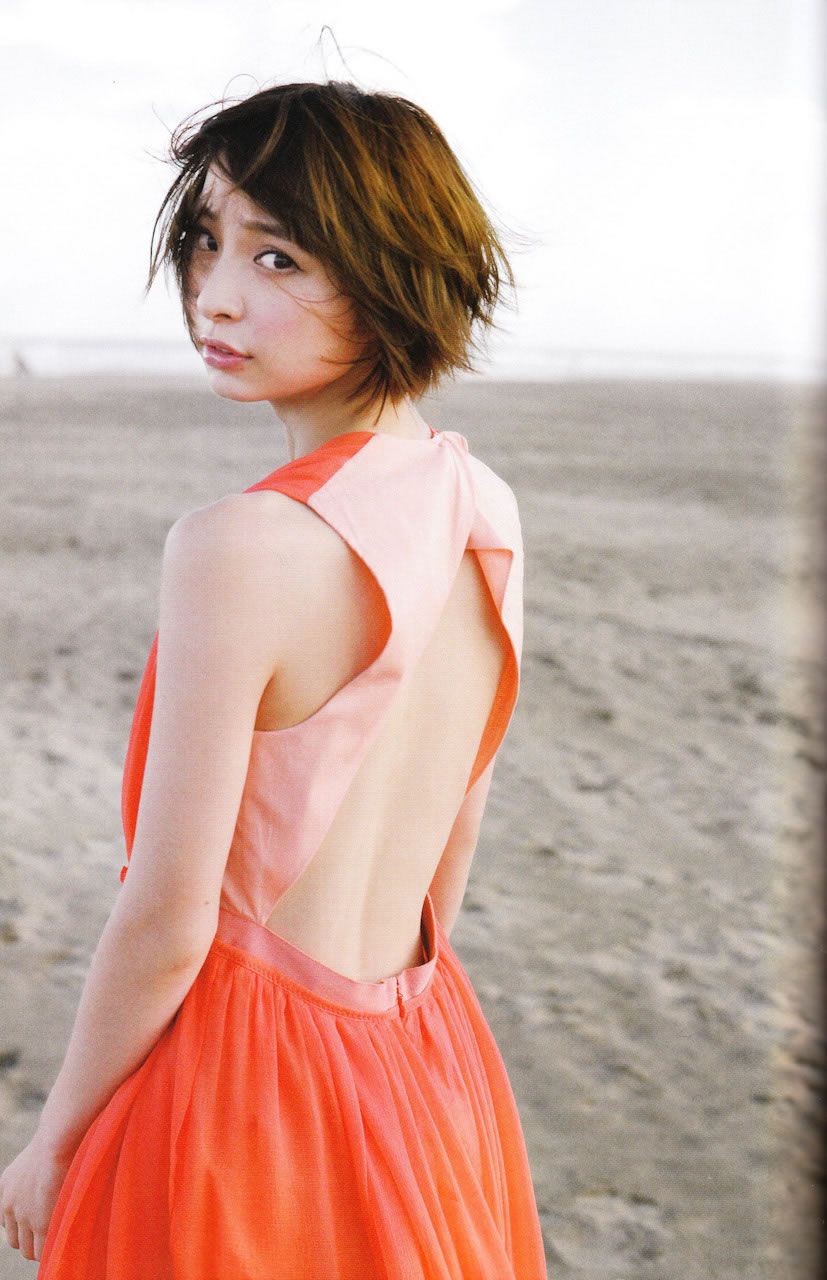 篠田麻里子 Mariko Shinoda 《Yes and No》写真全本 [100P]