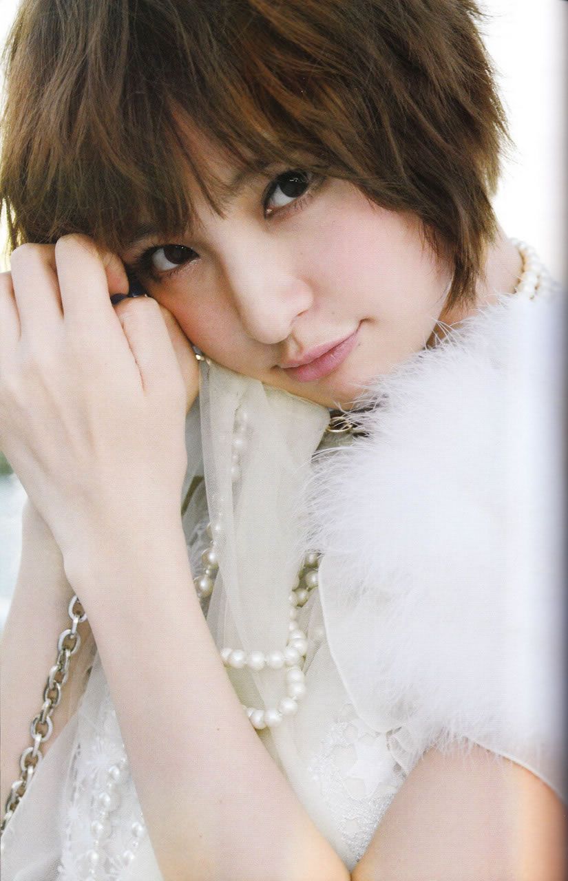 篠田麻里子 Mariko Shinoda 《Yes and No》写真全本 [100P]