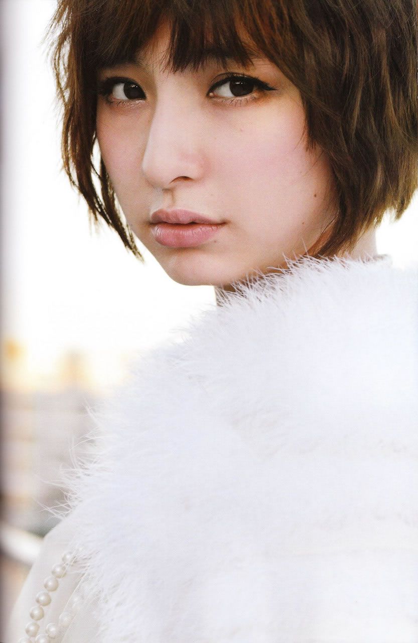 篠田麻里子 Mariko Shinoda 《Yes and No》写真全本 [100P]