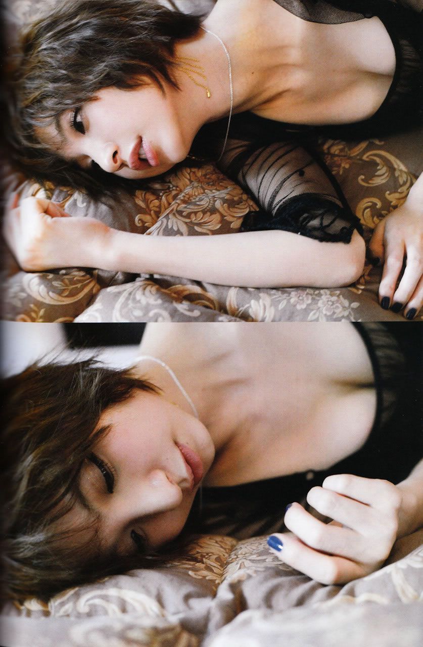 篠田麻里子 Mariko Shinoda 《Yes and No》写真全本 [100P]