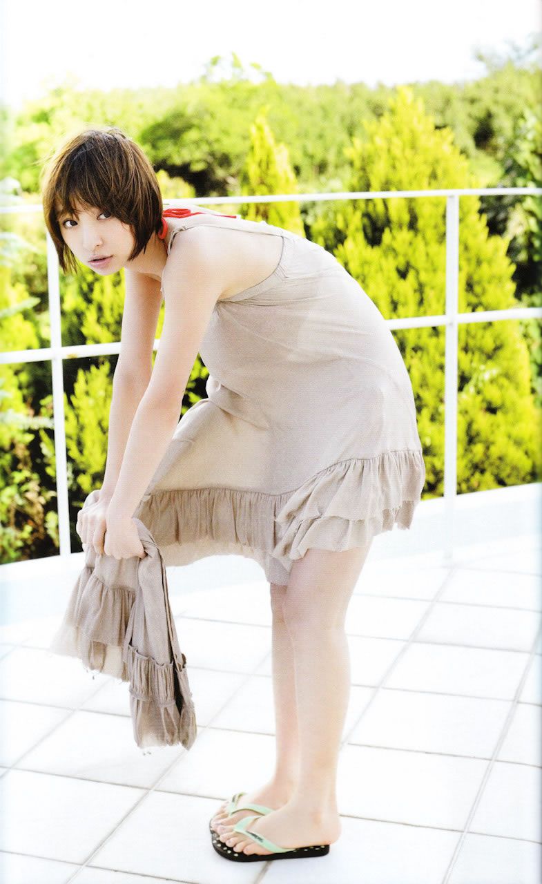 篠田麻里子 Mariko Shinoda 《Yes and No》写真全本 [100P]