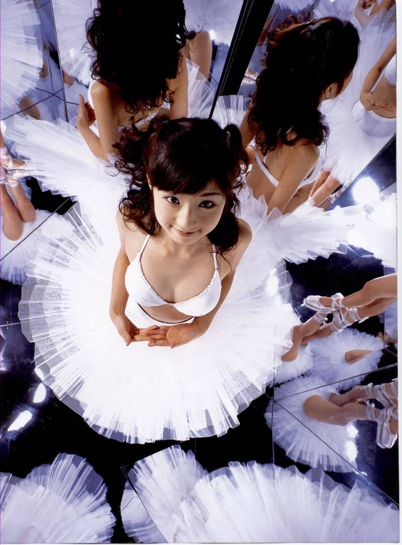 小仓优子 Yuko Ogura《Mirror Girl》 写真全本 [97P]