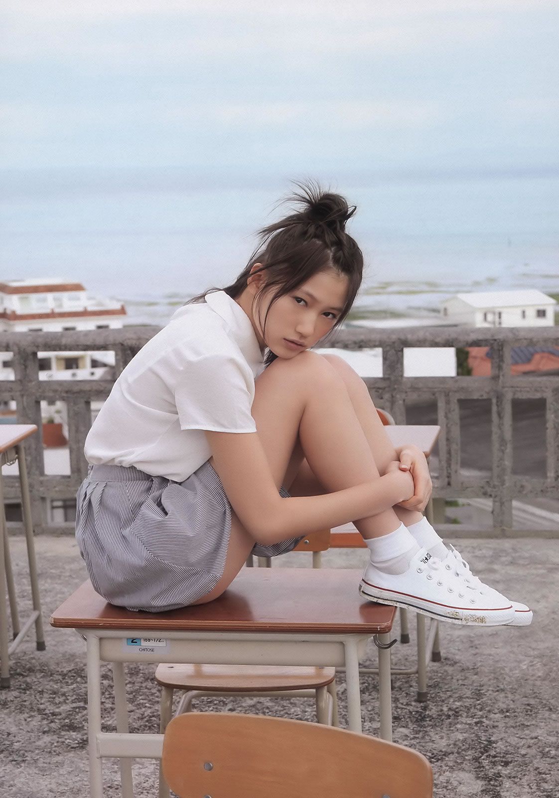 [Weekly Playboy] 2011 No.16 AKB48 小池里奈 奥仲麻琴 倉科カナ 大野いと 手塚紗掬 秋元まゆ花 [41P]
