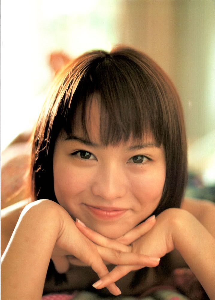 市川由衣 Yui Ichikawa《Yuirus 2002》 写真全本 [86P]