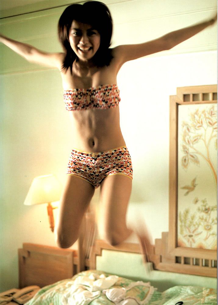 市川由衣 Yui Ichikawa《Yuirus 2002》 写真全本 [86P]