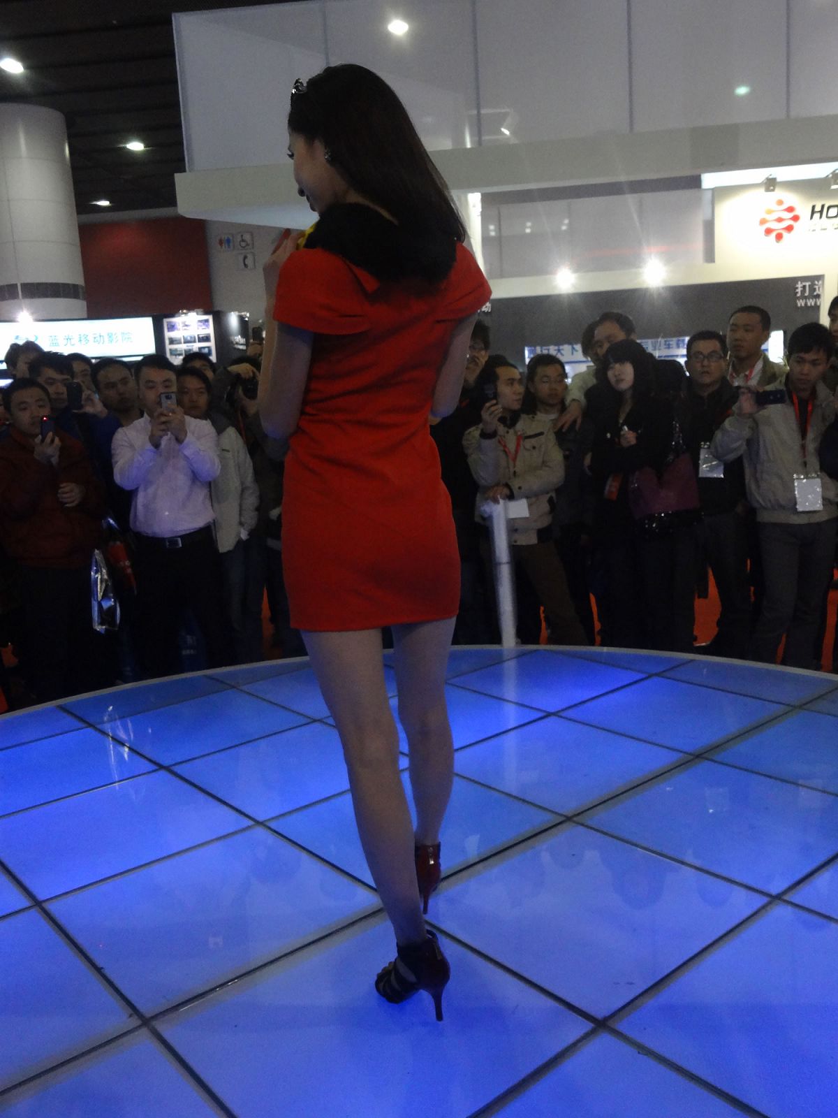 NO19 2012广州改装车展车模 [65P]