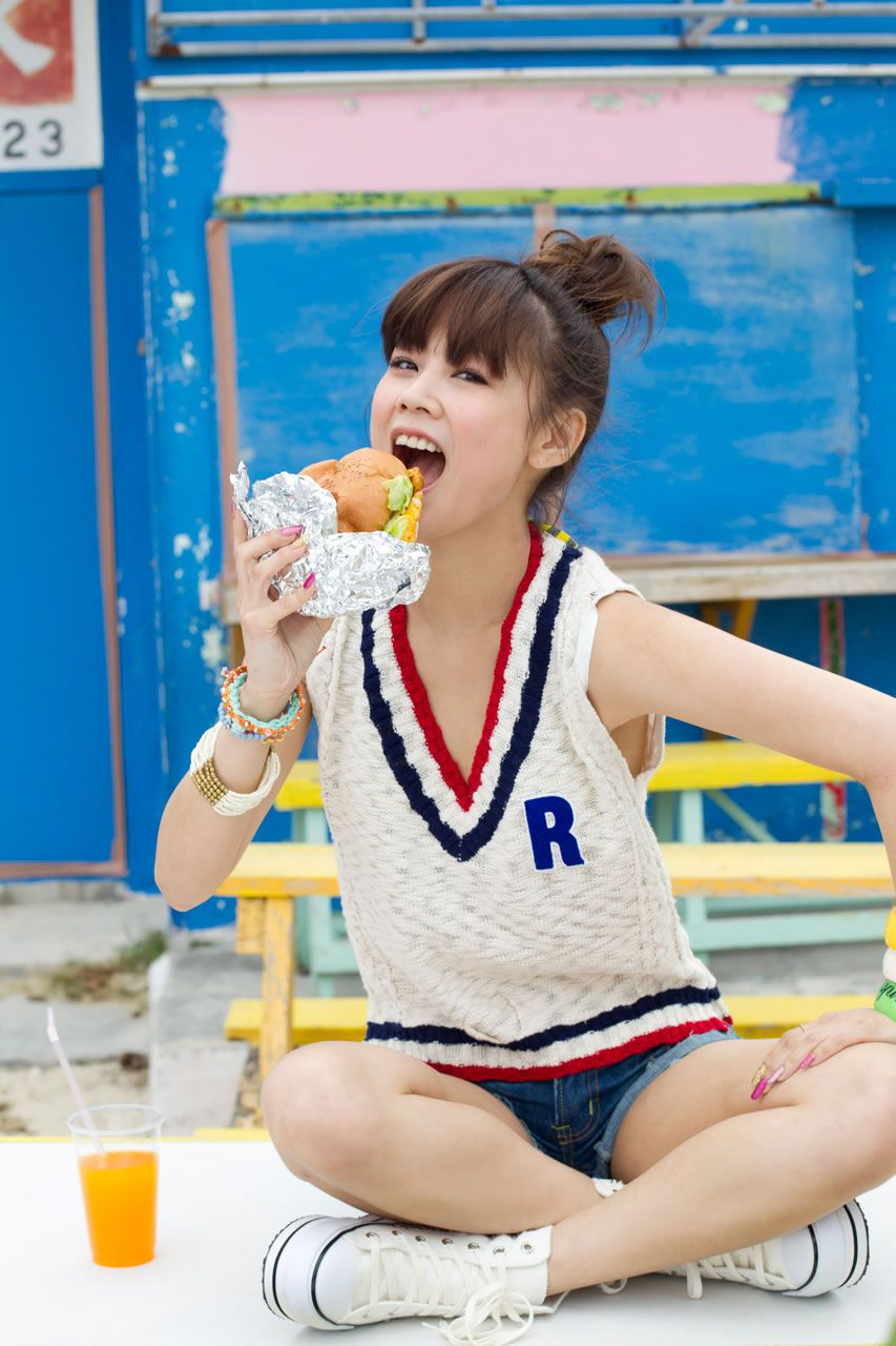 [Hello! Project digital Books] No.100 Risa Niigaki 新垣里沙 [96P]