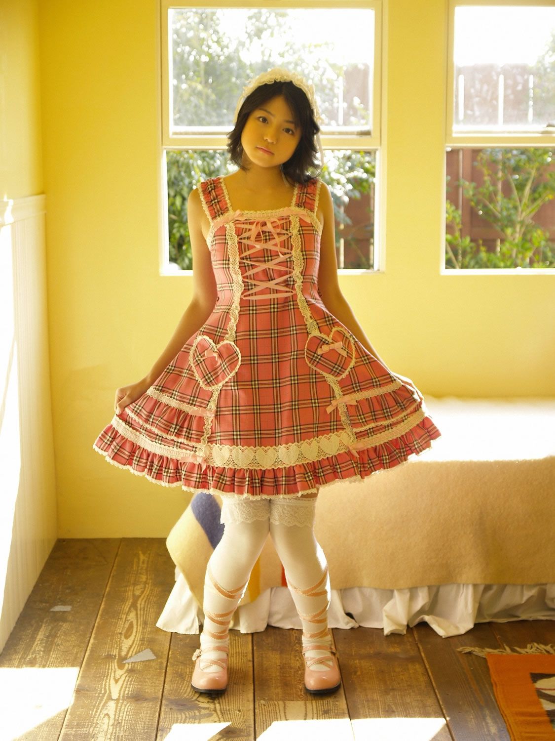 [YS Web] Vol.537 Shizuka Nakamura 中村静香 少女の時間 [87P]