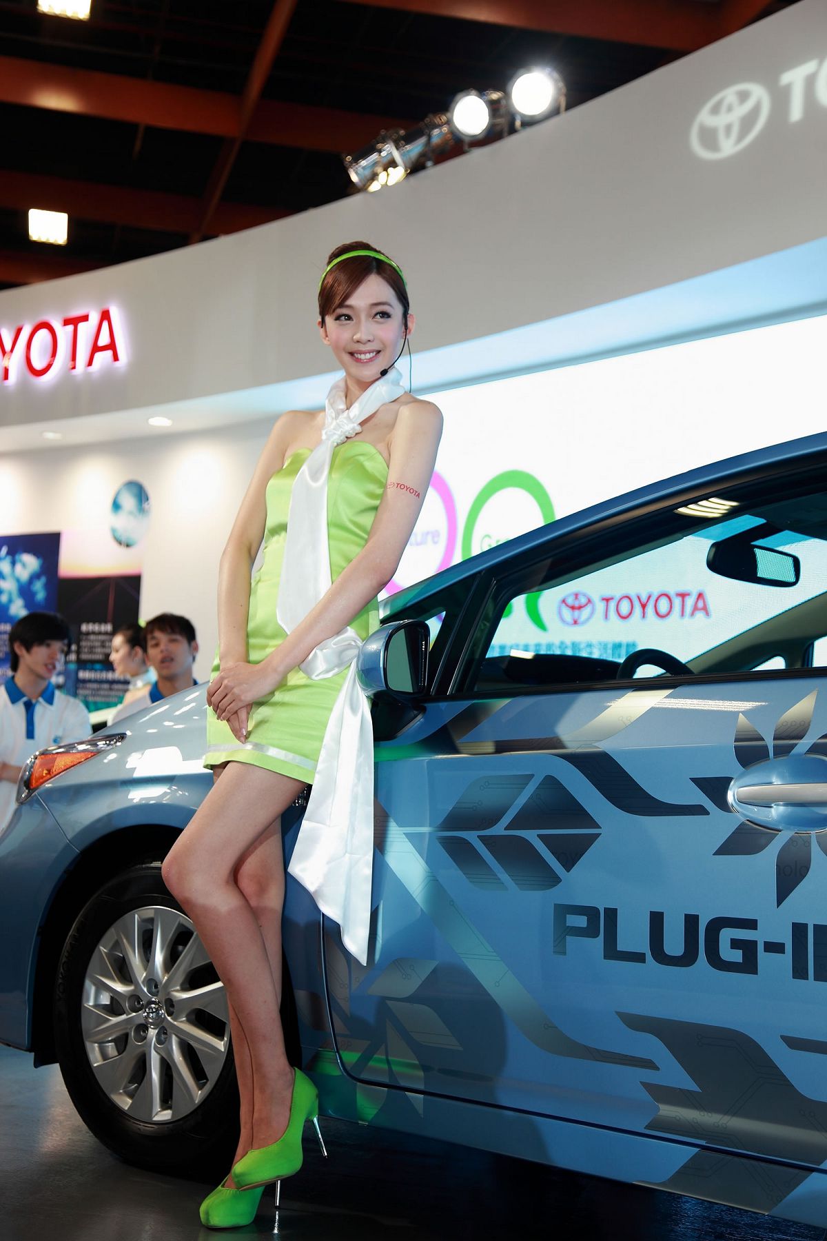 2012Intl Auto Show-(TOYOTA) 陳庭妮、王心恬 [32P]