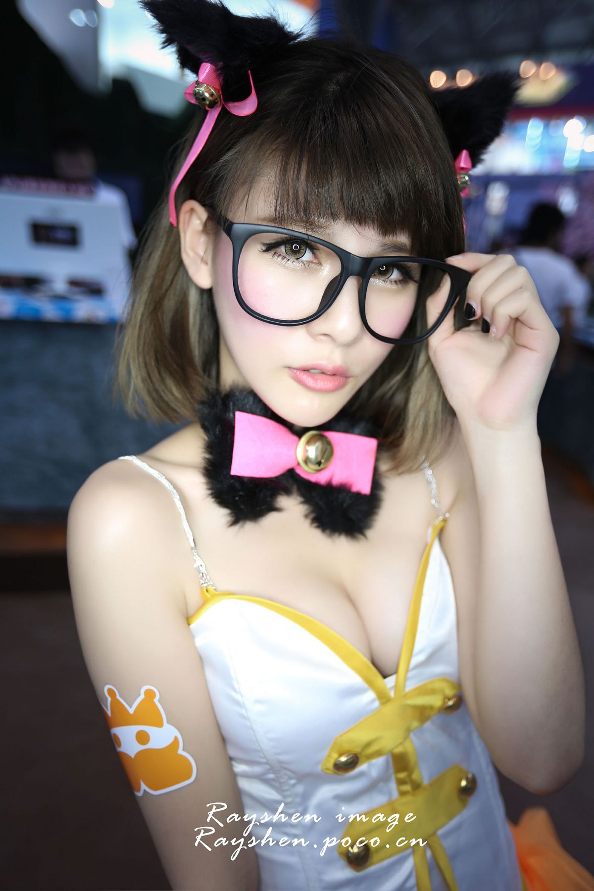 Rayshen 摄影作品China Joy2 VS 女仆小圆.野猪 [44P]