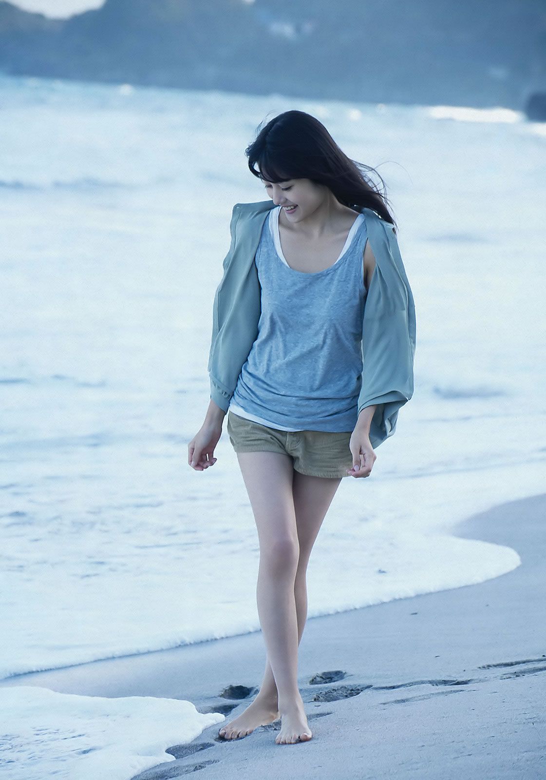 [Weekly Playboy] 2011.No.49 刚力彩芽 有村架纯 [34P]