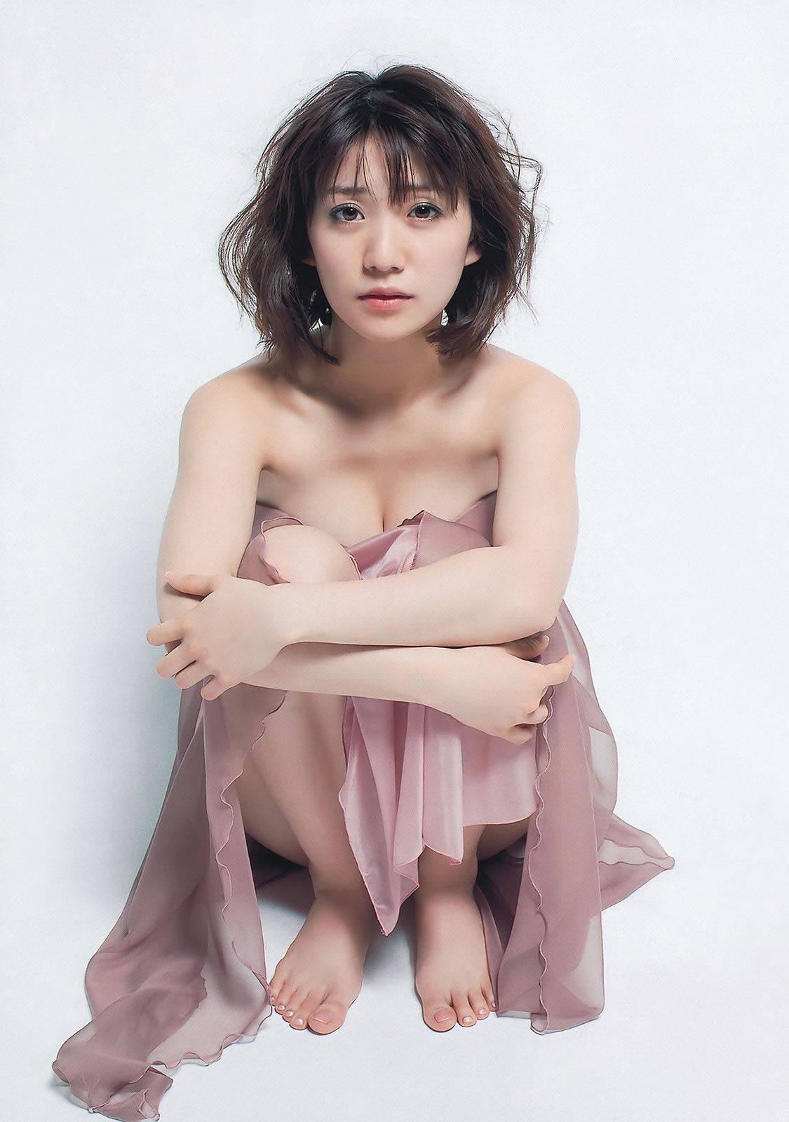 [Weekly Playboy] 2011.No.50 佐佐木希 熊田曜子 [36P]