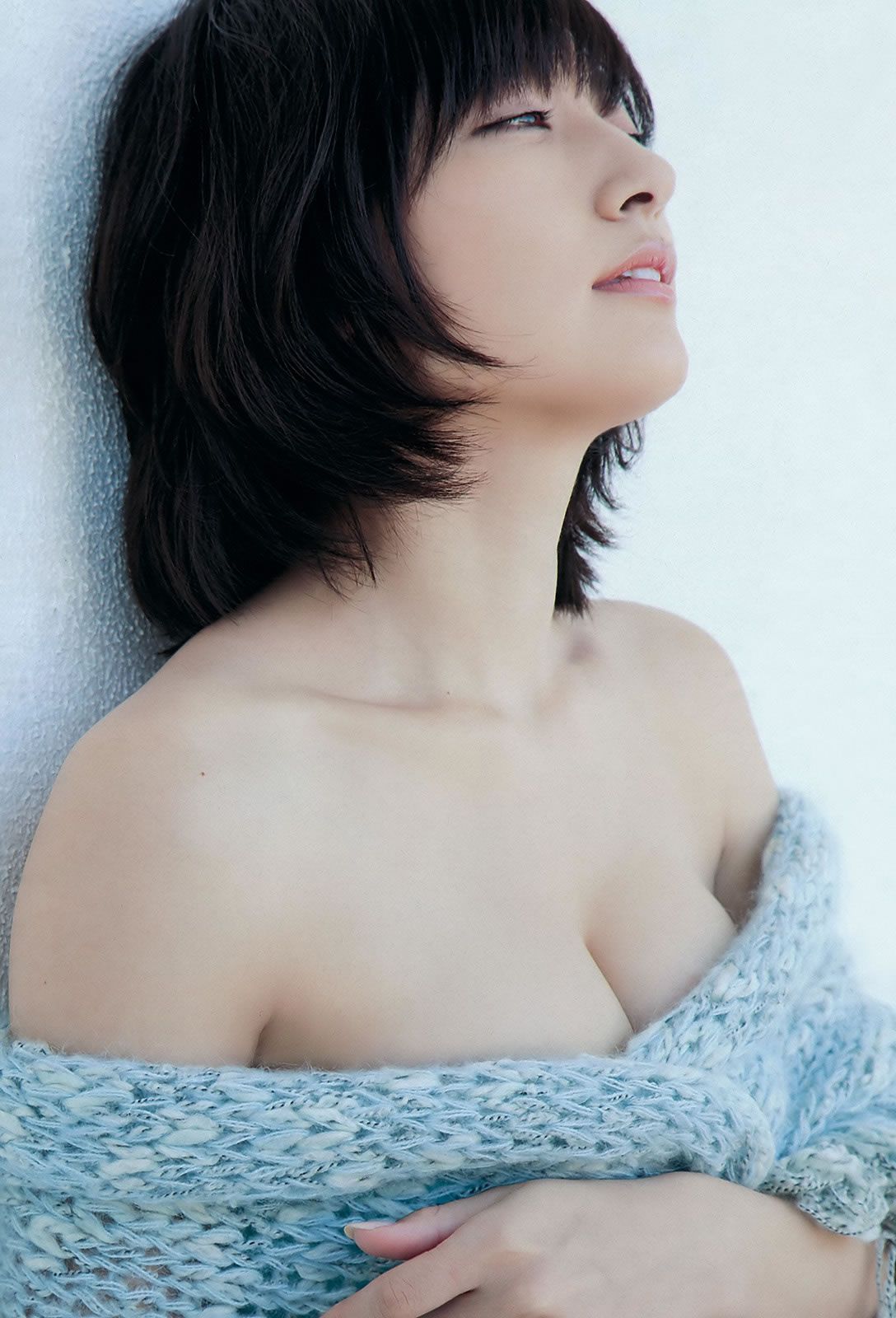 [Weekly Playboy] 2011.No.50 佐佐木希 熊田曜子 [36P]