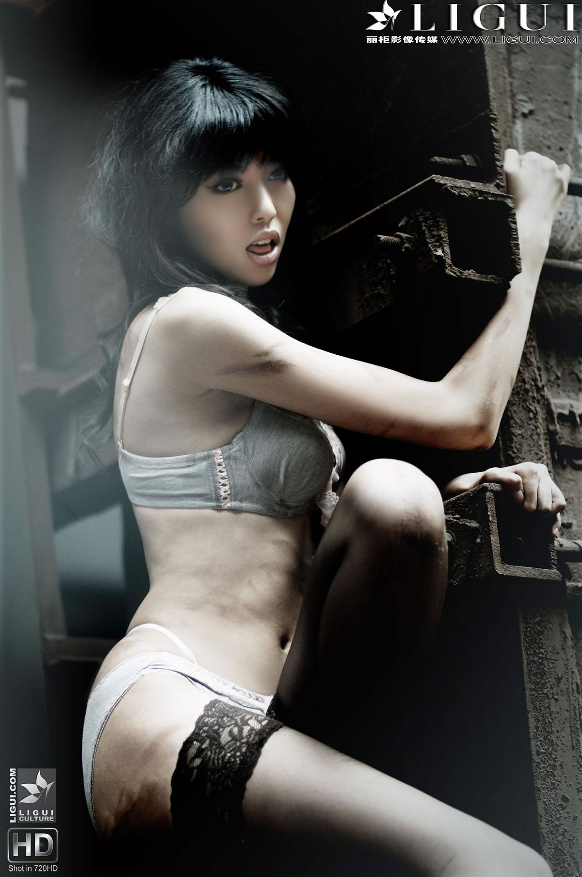 [Ligui] 丽柜 2013.02.28 典藏另类视觉 MODEL孟露 [33P]