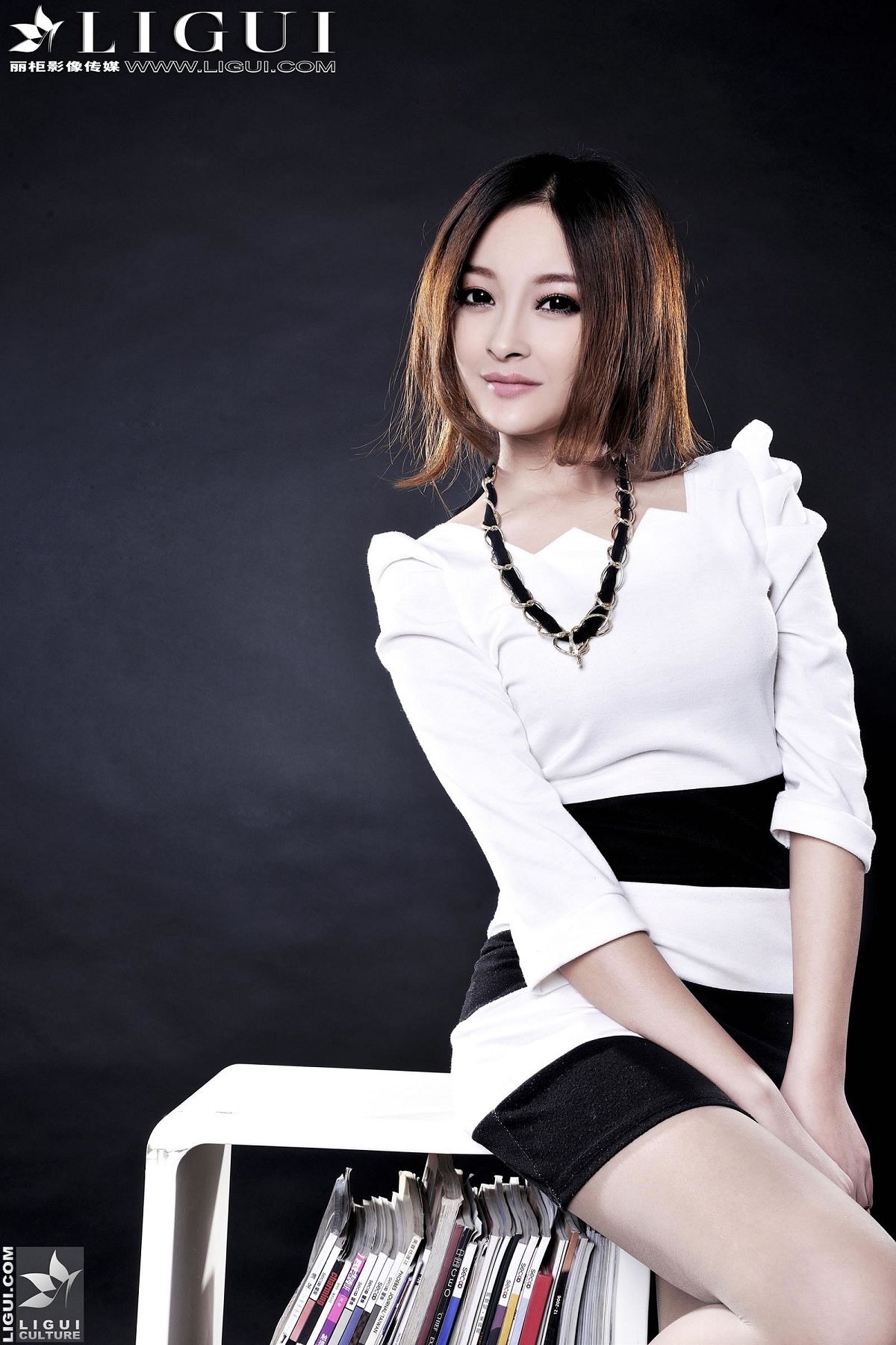 [Ligui] 丽柜 2013.03.15 Model 小杨幂 [74P]