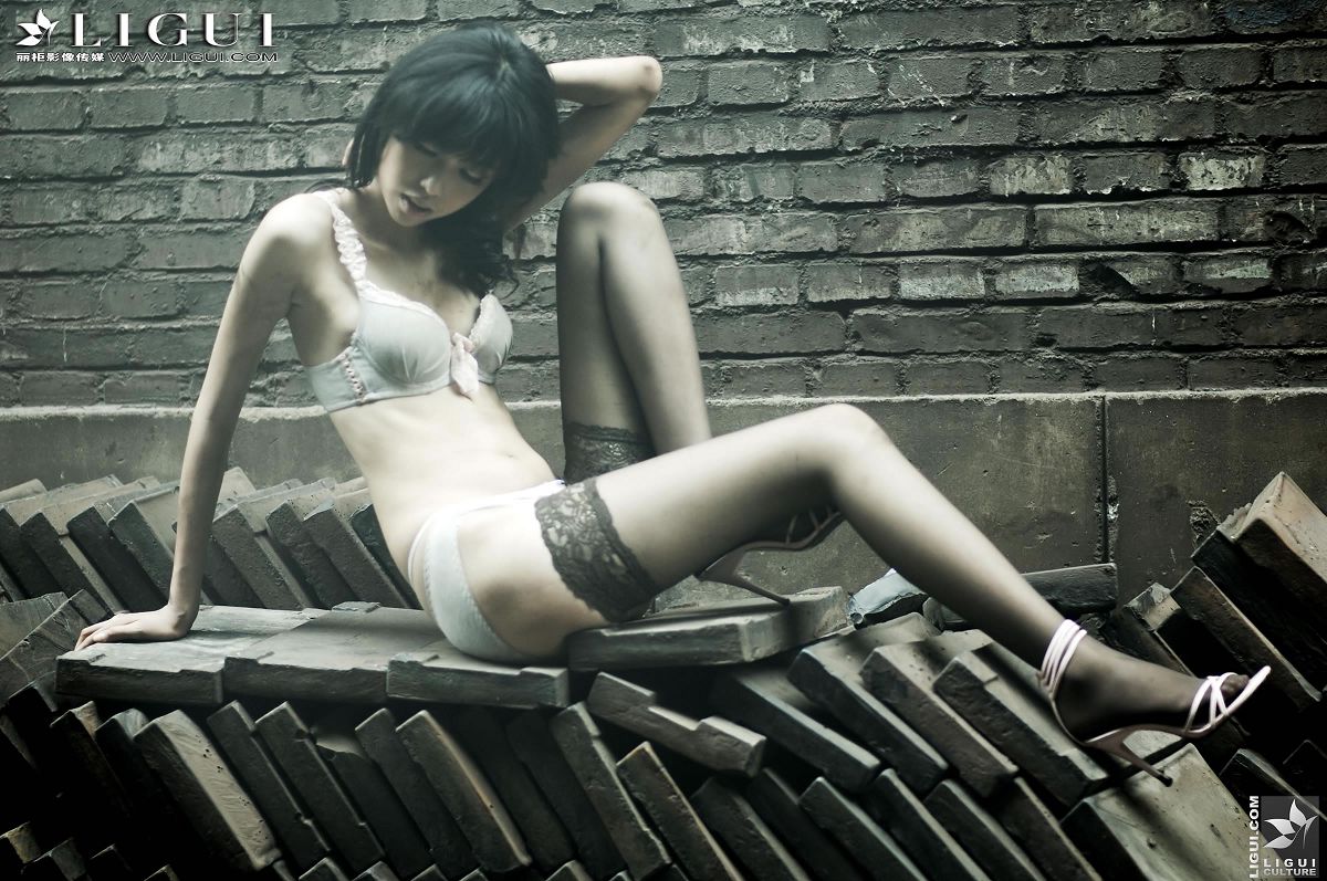 [Ligui] 丽柜 2013.03.15 Model 梦露 [30P]