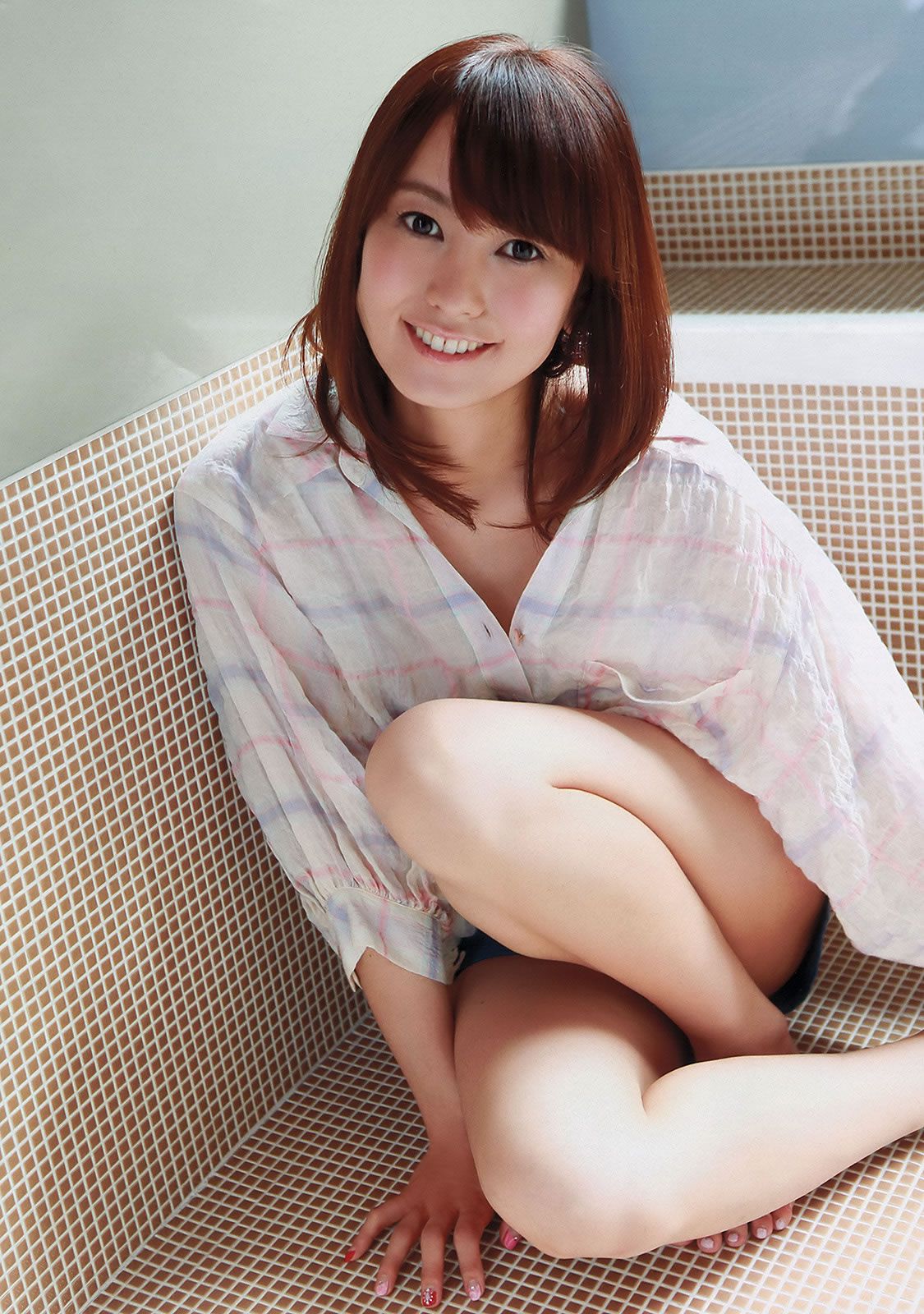 [Weekly Playboy] 2012 No.33 トリンドル玲奈 NMB48 アイドリング!!! 青木愛 栗原恵 佐山彩香 立花陽香 脊山麻理子 成海璃子 他 [39P]