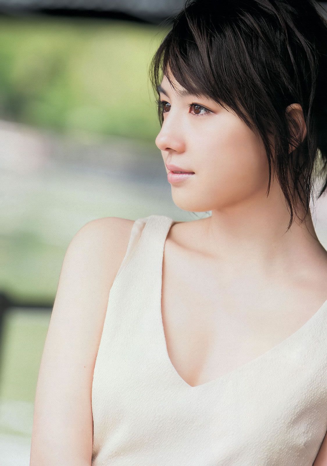 [Weekly Playboy] 2012 No.43 武井咲 吉木りさ 荒井萌 宮澤佐江 澤山璃奈 原アンナ [41P]