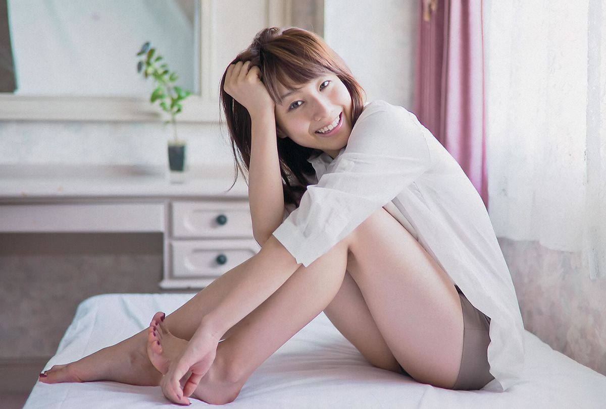 [Weekly Playboy] 2012 No.45 能年玲奈 AKB48 亜里沙 Ili 太田千晶 [40P]