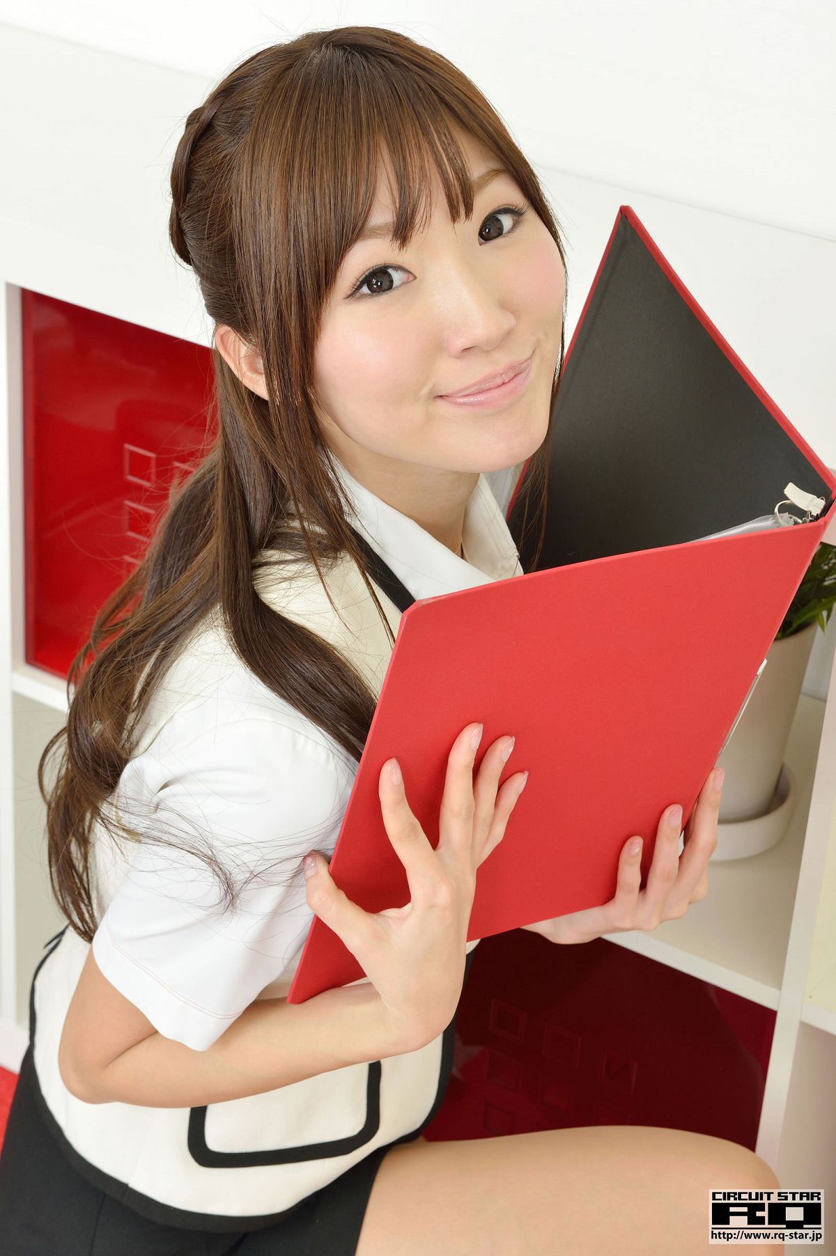 [RQ-STAR] 2013.05.06 NO.00793 Chinatsu Minami 美波千夏 Office Lady [60P]