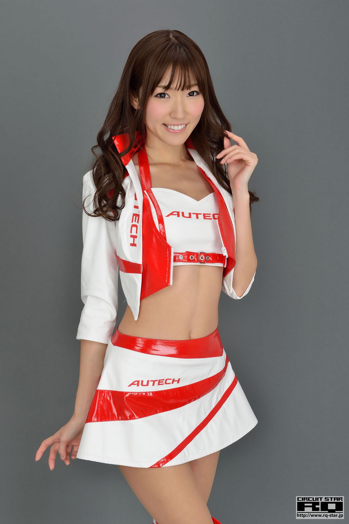[RQ-STAR] 2013.05.08 NO.00794 Chinatsu Minami 美波千夏 Race Queen [70P]