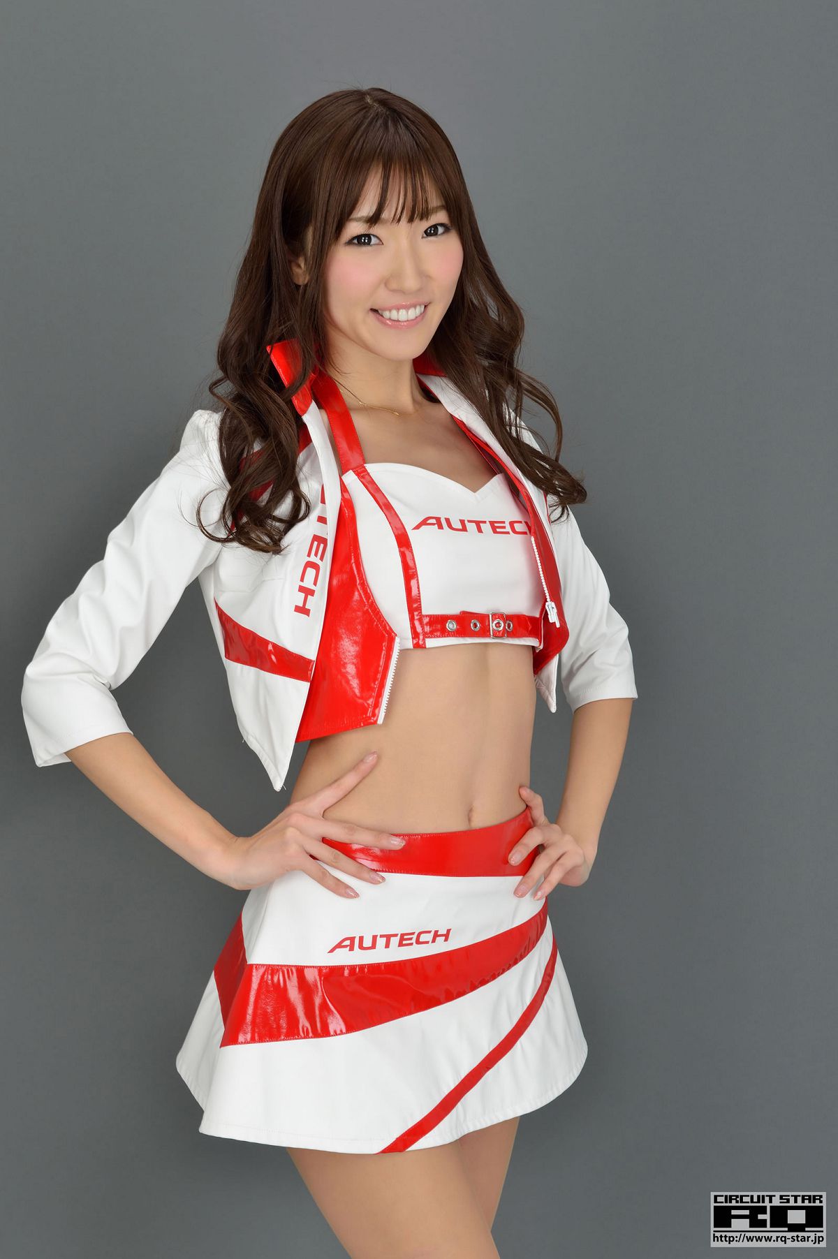 [RQ-STAR] 2013.05.08 NO.00794 Chinatsu Minami 美波千夏 Race Queen [70P]