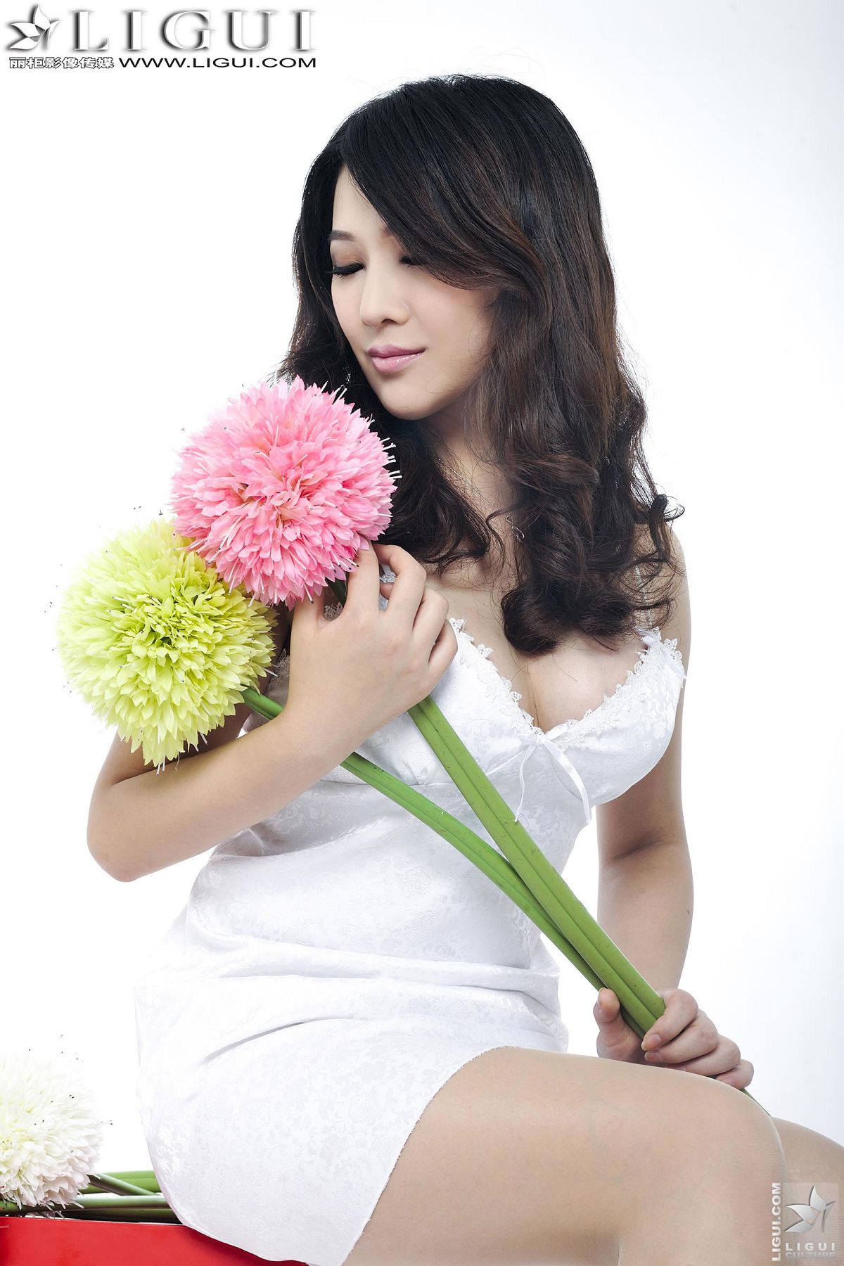 [Ligui] 丽柜 2013.04.12 Model 文静 [27P]