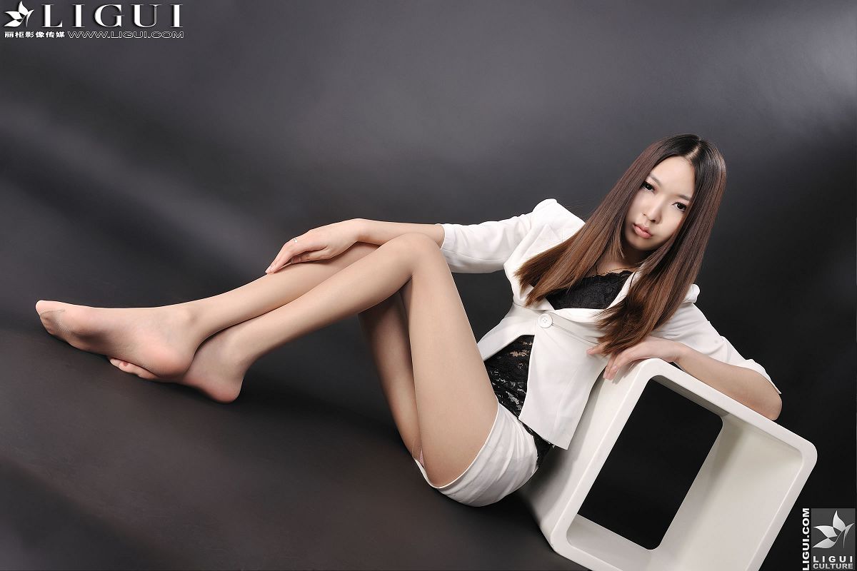 [Ligui] 丽柜 2013.04.03 Model 文欣 [28P]