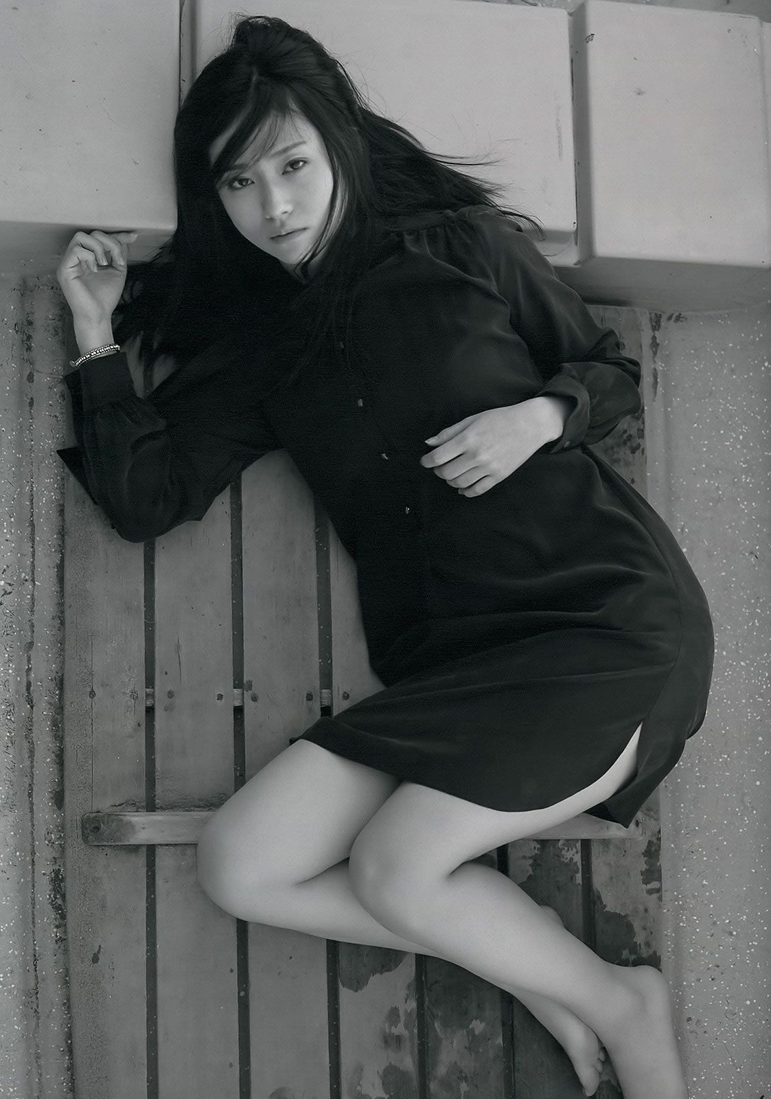 [Weekly Playboy] 2013 No.01-02 AKB48 芹那 木村文乃 岩﨑名美 杉本有美 壇密 金田久美子 穂川果音 [46P]
