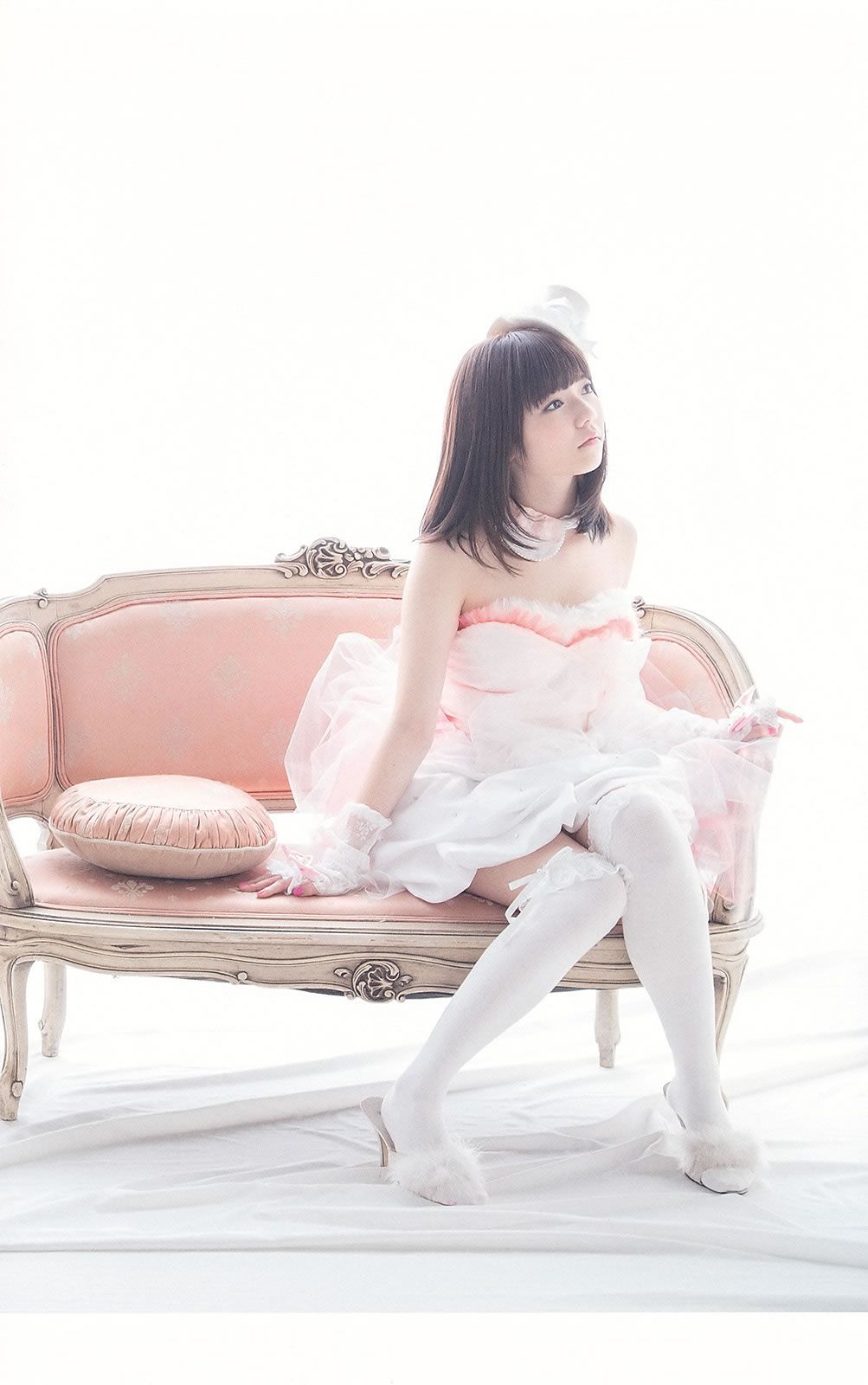 [Weekly Playboy] 2013 No.09 渡辺麻友 島崎遙香 小島瑠璃子 飯田里穂 逢沢りな [42P]