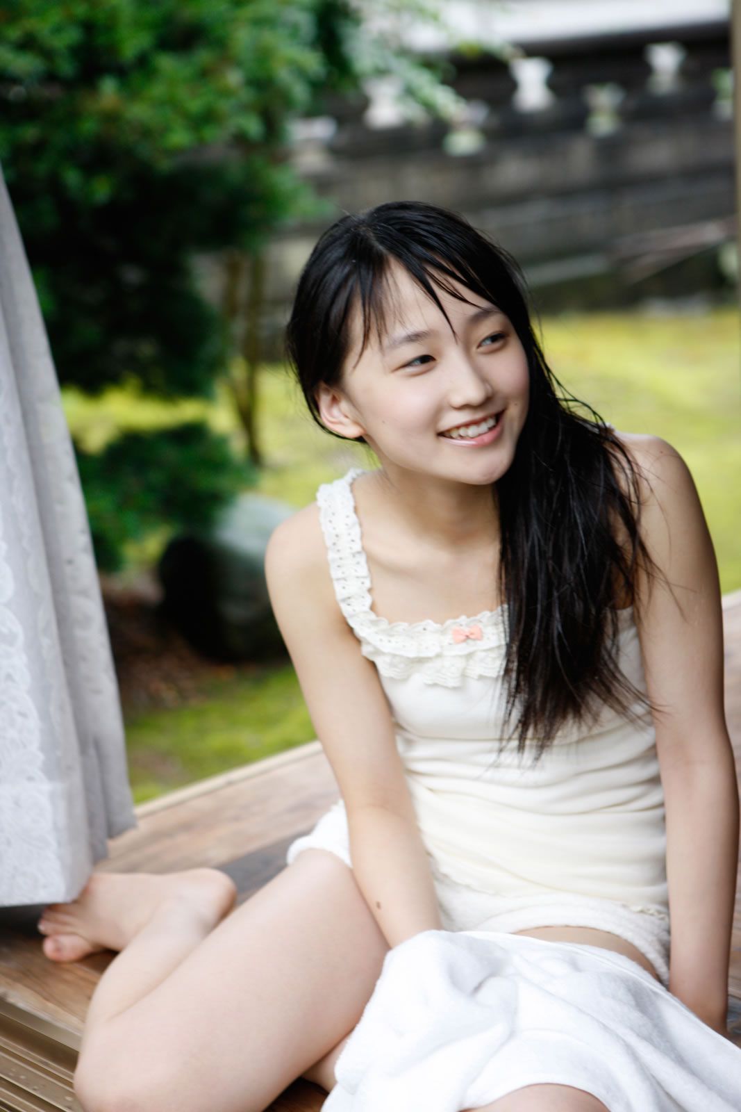 [Hello! Project digital books] 2013.04.24 No.105 Riho Sayashi 鞘師里保 [110P]